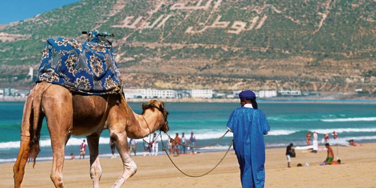 نائب أخنوش يعترف بأسباب تراجع السياحة الداخلية