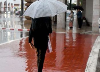 نشرة إنذارية… زخات رعدية قوية مصحوبة بهبات رياح مرتقبة اليوم بعدد من مناطق المملكة