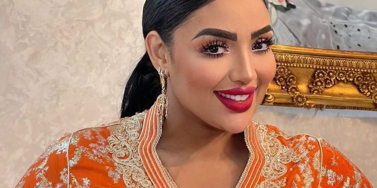 أميمة باعزية تخضع لعملية تجميل جديدة
