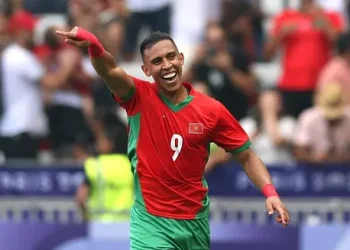 الدولي المغربي رحيمي تحت مجهر 3 أندية أوروبية