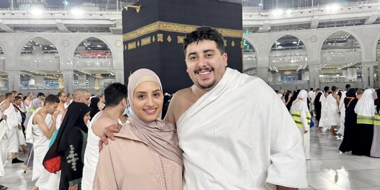 الموت يخطف أب المؤثرة مريم أصواب