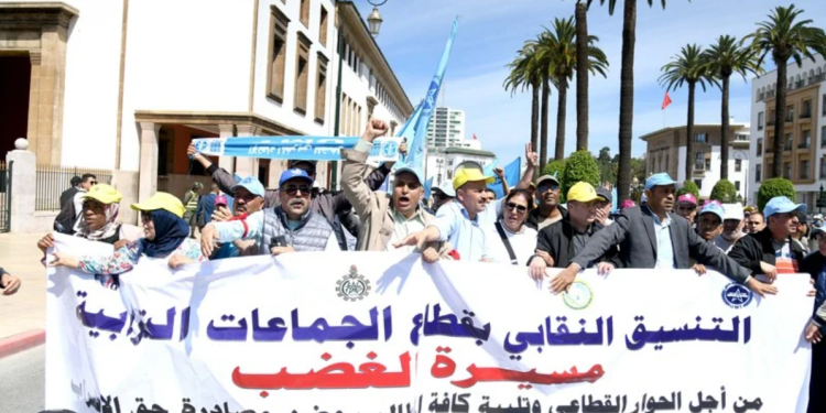 الداخلية تعود إلى طاولة الحوار مع نقابات الجماعات الترابية