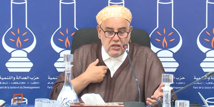 بنكيران: كان يمكن أن أكون فكاهيا لأنني موهوب في النكت