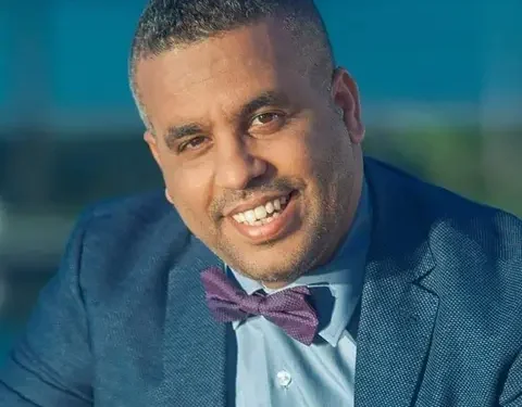 عبد الفتاح جوادي يدخل على خط هجرة الشباب من الفنيدق