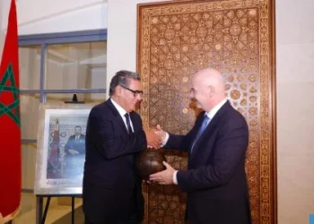 أخنوش يتباحث مع رئيس الفيفا