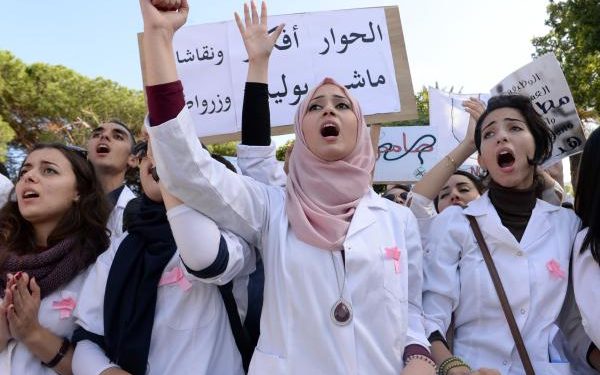 كلية الطب تعلن عن تواريخ الامتحانات وسط توقعات بمقاطعتها من جديد (وثيقة)
