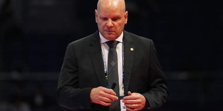 مدرب المنتخب البرتغالي للفوتصال ينوه بمستوى أبناء الدكيك