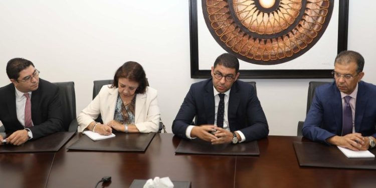 مباحثات ثنائية تجمع بنسعيد بوزير الإعلام الفلسطيني بالرباط