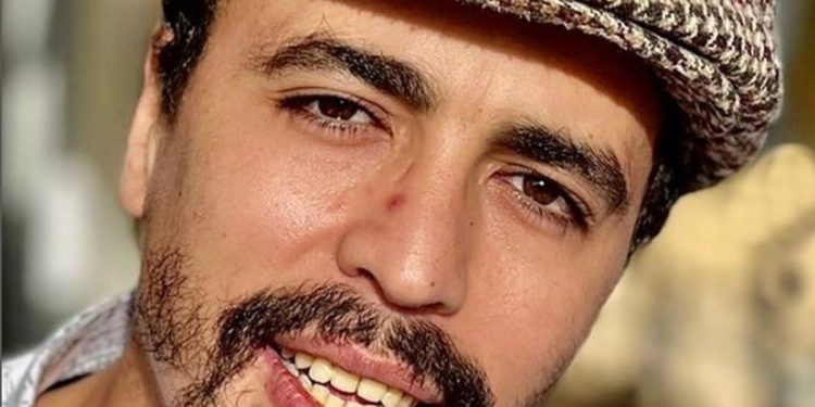 من جديد..هاشم البسطاوي ينتقد الوسط الفني