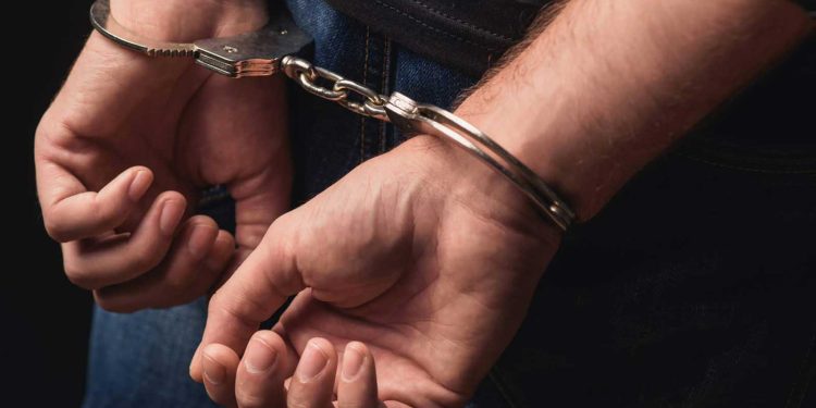 القبض على فنان شهير بسبب المخدرات