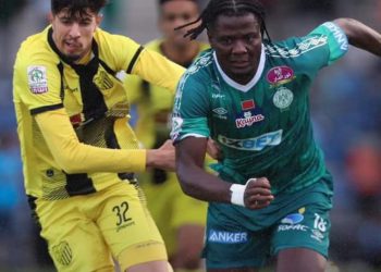 قمة المغرب الفاسي و الرجاء تنتهي بالبياض