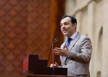 تأجيل مناقشة قانون الإضراب داخل قبة البرلمان