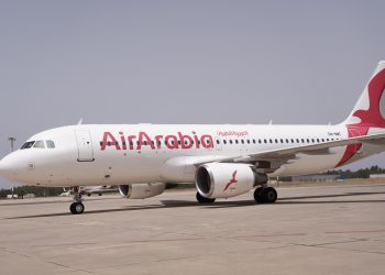 إطلاق خط جوي جديد بين تطوان وباريس