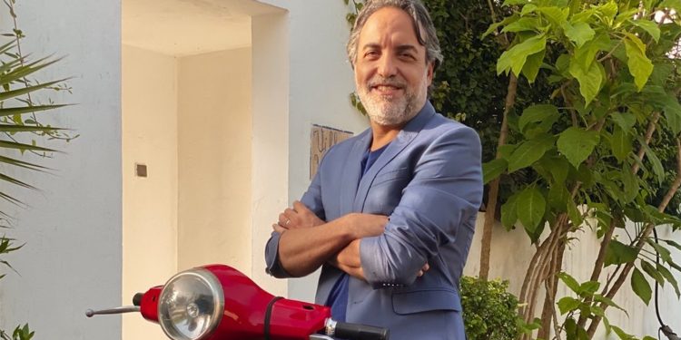 الفنان عزيز حطاب يتوج في مهرجان ليبيا السينمائي