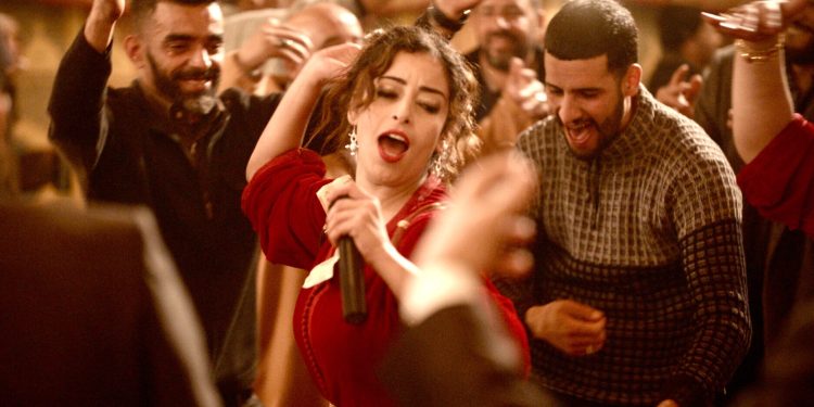 بدور “الشيخة”..نسرين الراضي تتوج بجائزة “أحسن ممثلة”