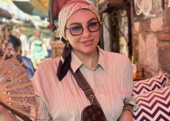 بسبب خادمتها.. نهيلة “باربي” تذرف الدموع