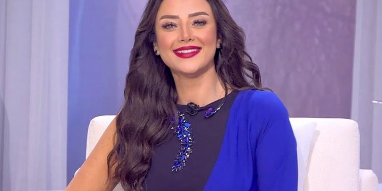 الإعلامية المصرية رضوى الشربيني تكشف حقيقة زواجها