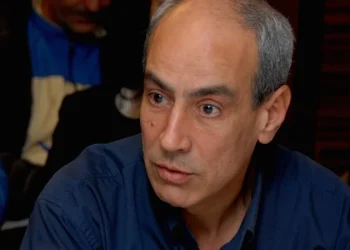 النيابة العامة تأمر بوضع فؤاد عبد المومني تحت الحراسة النظرية