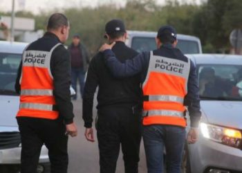 توقيف مواطن جزائري للاشتباه في تورطه في قضية تتعلق بالمس بنظم المعالجة الآلية للمعطيات البنكية والنصب والاحتيال