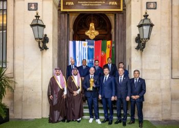 الفيفا يعقد اجتماعاً استثنائياً لتأكيد هوية الدول المستضيفة لمونديالي 2030 و2034