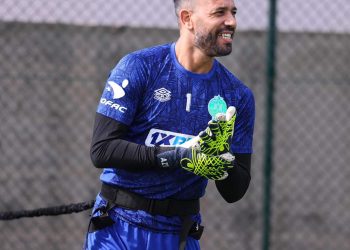 الزنيتي يغيب عن الرجاء