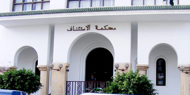 الحسيمة..السجن لأستاذ متهم بهت_ك عر_ض تلميذة