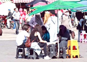 النصب والإحتيال يجر “نقاشة” إلى الإعتقال بساحة جامع الفنا