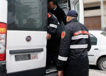 توقيف متهمين برشق رجال الأمن بالحجارة