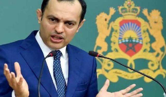 نقابة تتهم الوزير السكوري بـ “تبخيس” للمؤسسات”