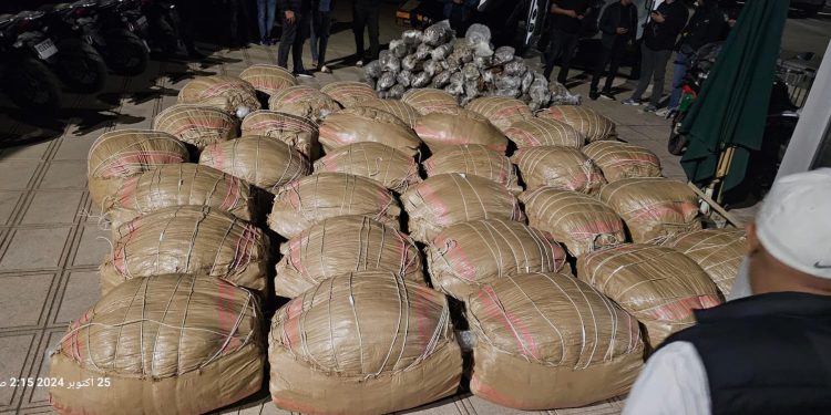 إحباط محاولة لتهريب المخدرات وحجز طن و240 كيلوغراما من مخدر الكيف بمراكش