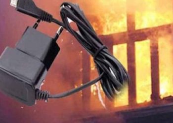 شاحن هاتف يتسبب في احترا_ق منزل بمراكش