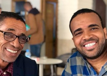 الخياري يصف باسو وخاي بقمة التواضع والإبداع في الفن المغربي