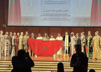 القفطان المغربي يتألق في الأسبوع العربي الأول باليونسكو