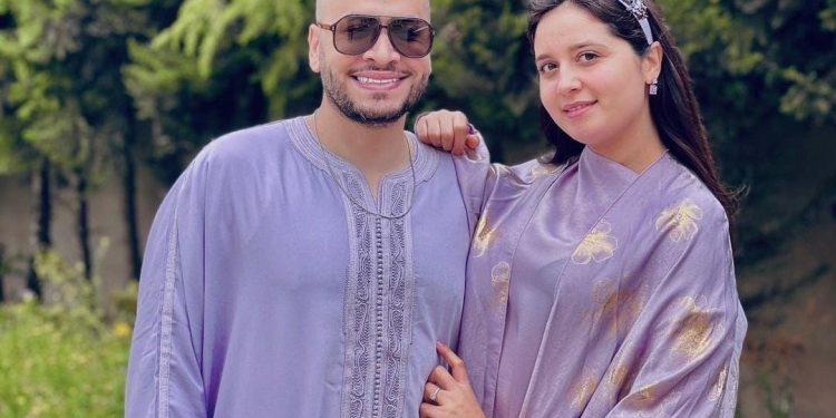 حقيقة انفصال عبد الله أبو جاد وزوجته سارة أستيري