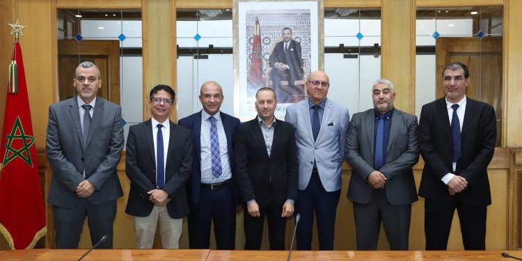 إتفاق بين وزير الصحة والنقابات 