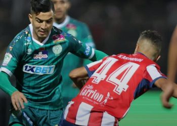المغرب التطواني يفرض التعادل السلبي على الرجاء