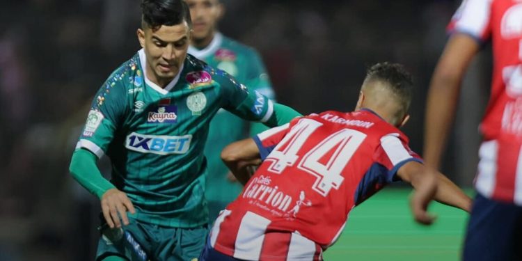 المغرب التطواني يفرض التعادل السلبي على الرجاء