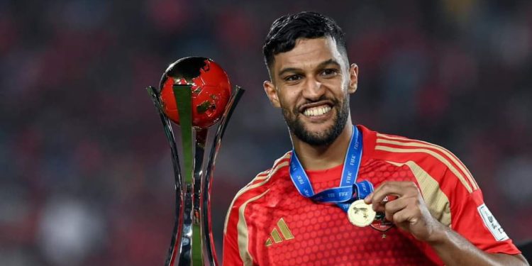 الأهلي المصري يرغب في شراء عقد عطية الله
