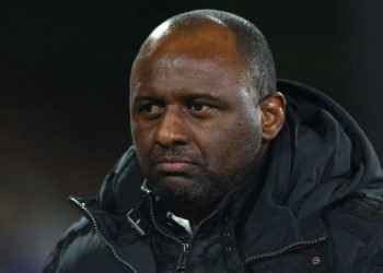 باتريك فييرا يشرف على تدريب فريق إيطالي