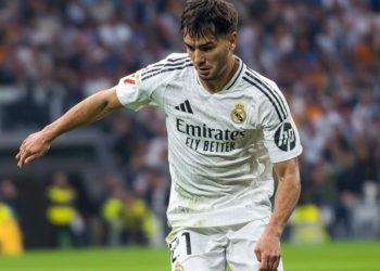 ريال مدريد يتجه لتجديد عقد النجم المغربي