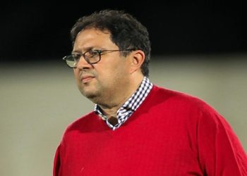 حزب سياسي يطالب بإقالة أيت منا