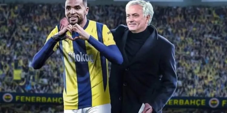 مورينيو يتمسك بالنصيري