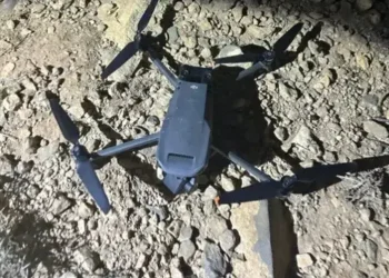 القوات المسلحة الملكية تسقِط طائرة بدون طيار صغيرة الحجم على الحدود المغربية الجزائرية