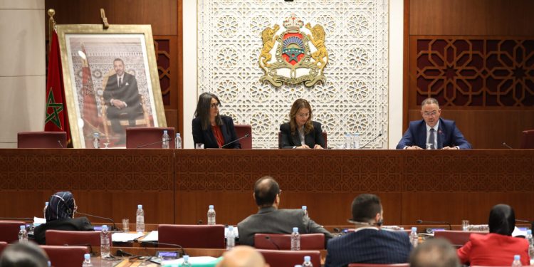 لجنة المالية داخل مجلس النواب تصادق بالأغلبية على مشروع مالية 2025 في قراءة ثانية 