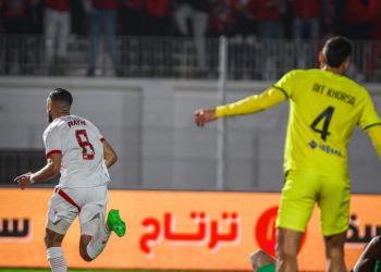 المغرب الفاسي يهزم الوداد في ميدانه