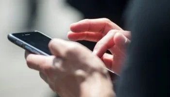 قصة حب “إفتراضية” تنتهي بزج شاب في السجن