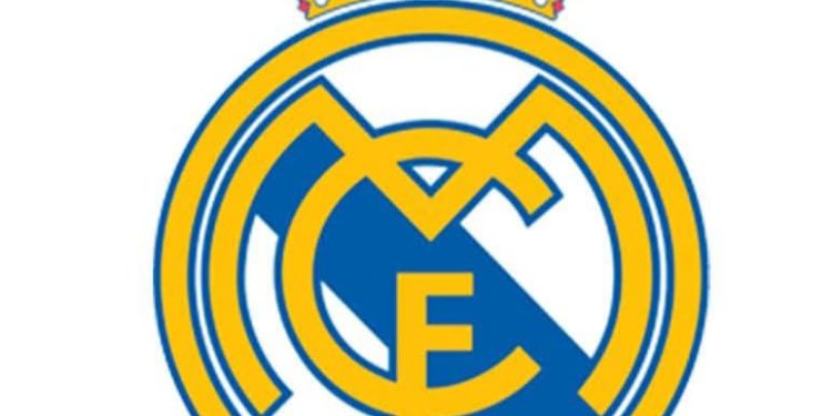 مدرب ريال مدريد يتلقى خبرا سارا