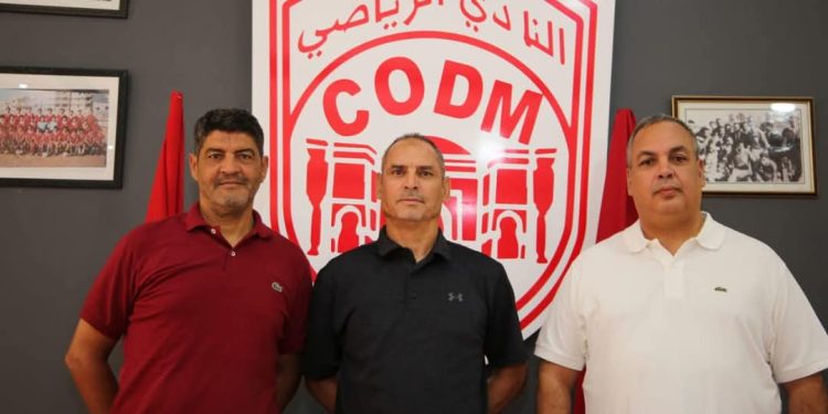 النادي المكناسي يفسخ عقد المدرب بن سلطان