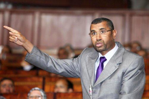 برلماني يتهم الحكومة بالاشتغال “بأجندة انتخابية”