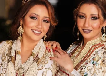 بعد غياب طويل..صفاء و هناء يروجان لأغنيتهما الجديدة “سكر”